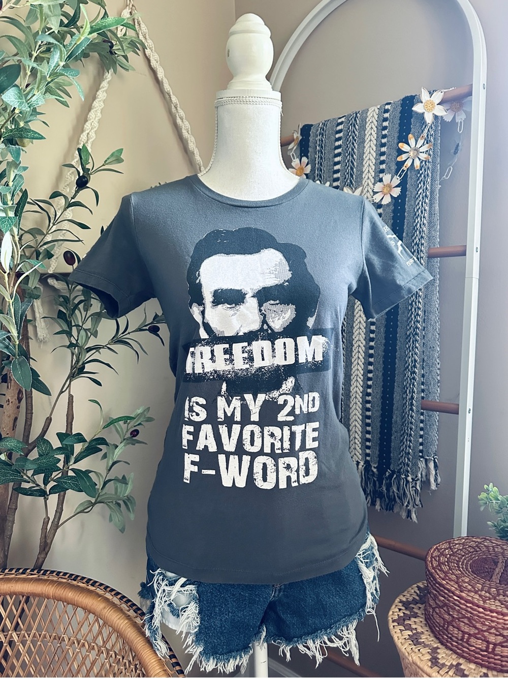 Grunt Style Freedom Is My 2nd Favorite F Word Graphic Tee Medium USA